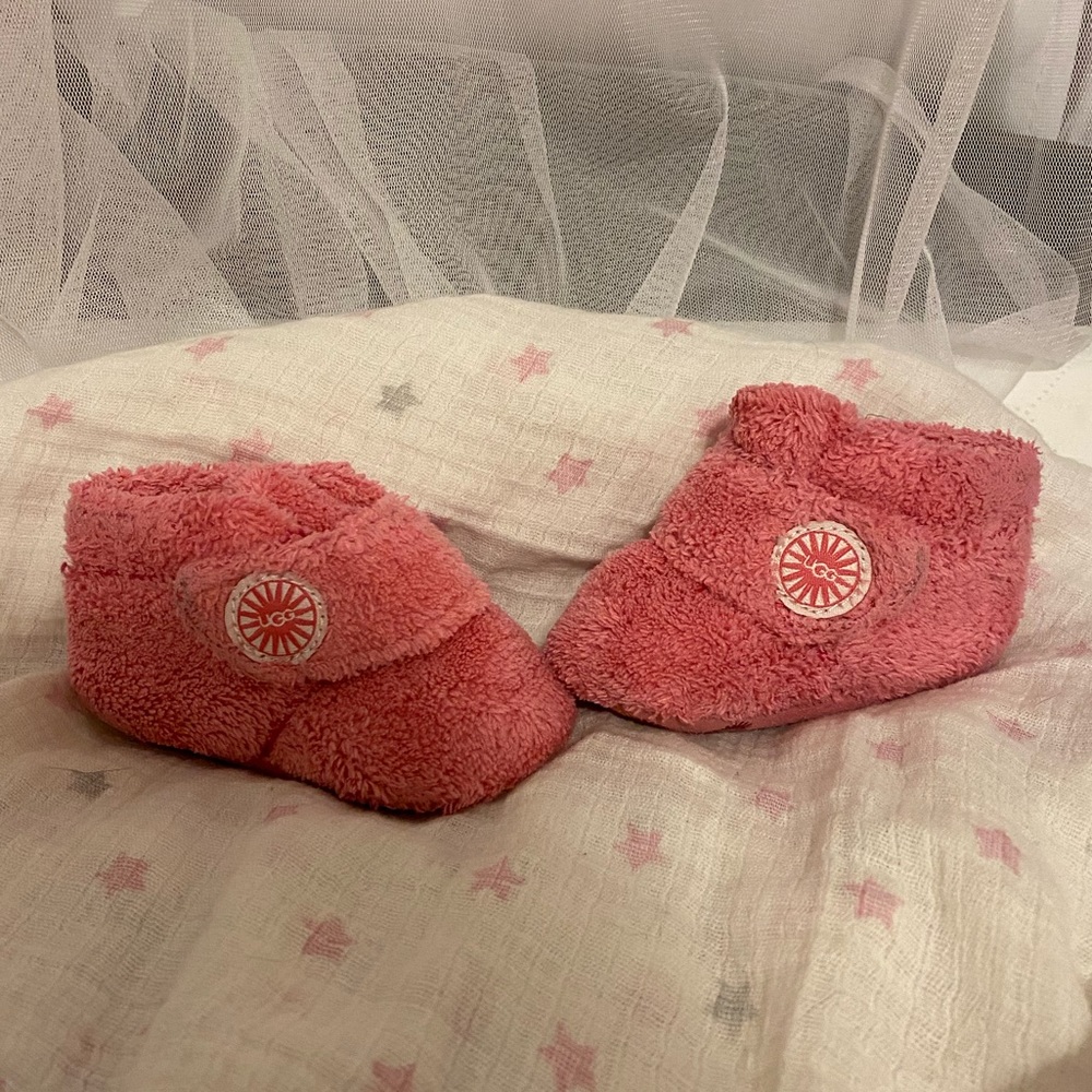 Pink baby uggs